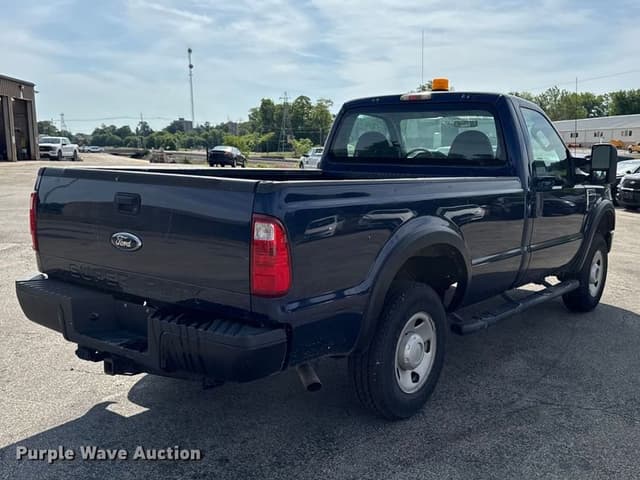 Image of Ford F-250 equipment image 4