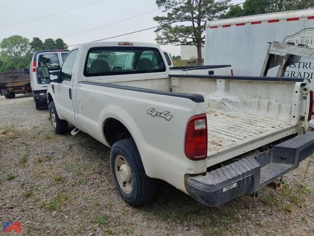 Image of Ford F-250 equipment image 1