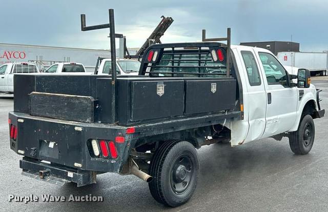 Image of Ford F-250 equipment image 4