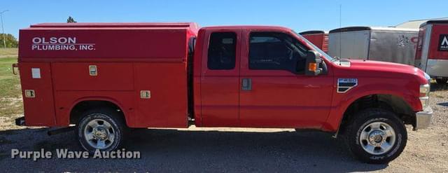 Image of Ford F-250 equipment image 3