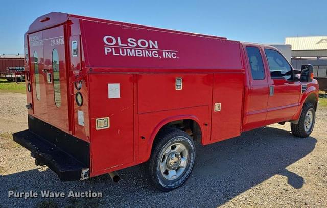 Image of Ford F-250 equipment image 4