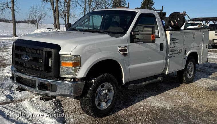 Image of Ford F-250 Primary image