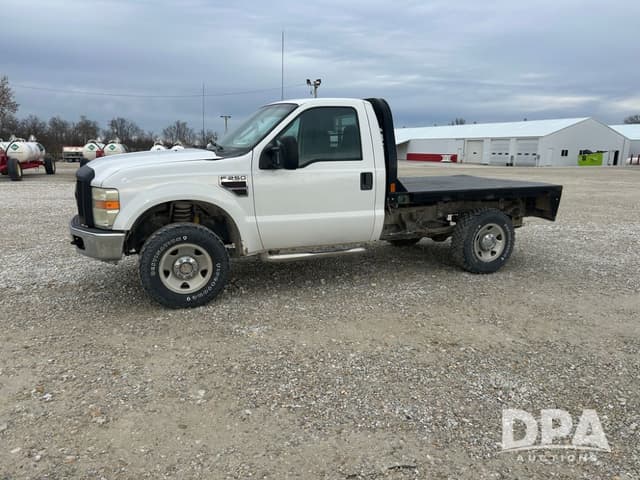 Image of Ford F-250 equipment image 3