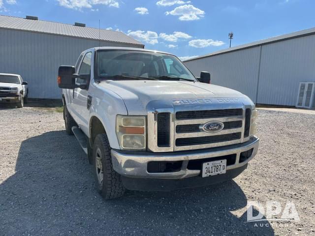 Image of Ford F-250 equipment image 3