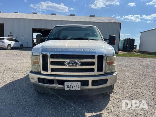 Image of Ford F-250 equipment image 2