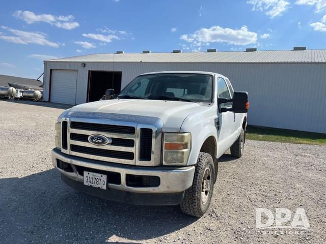 Image of Ford F-250 equipment image 1