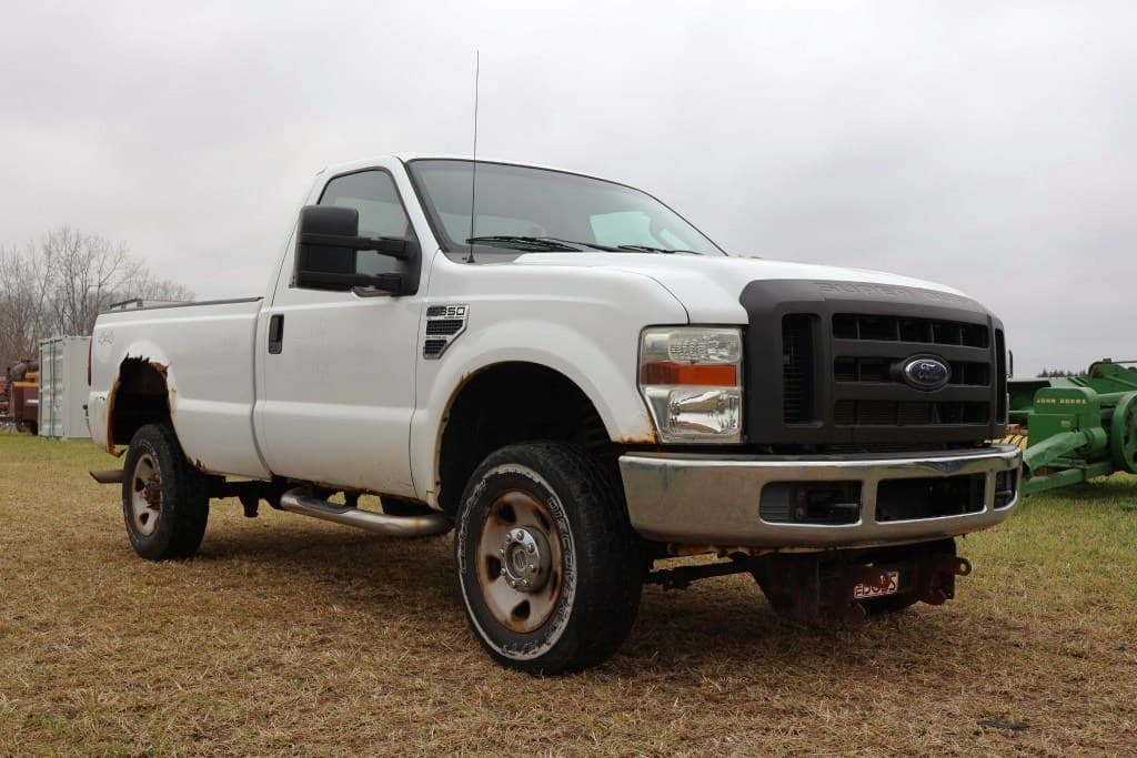 Image of Ford F-350 Primary image