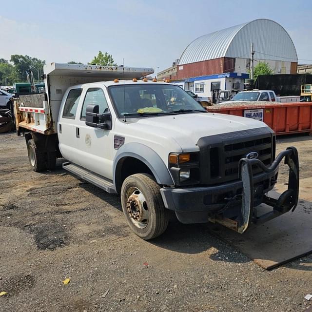 Image of Ford F-450 equipment image 1