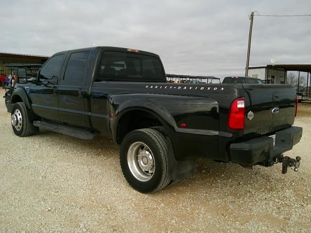 Image of Ford F-450 equipment image 3