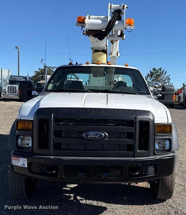 Image of Ford F-450 equipment image 1