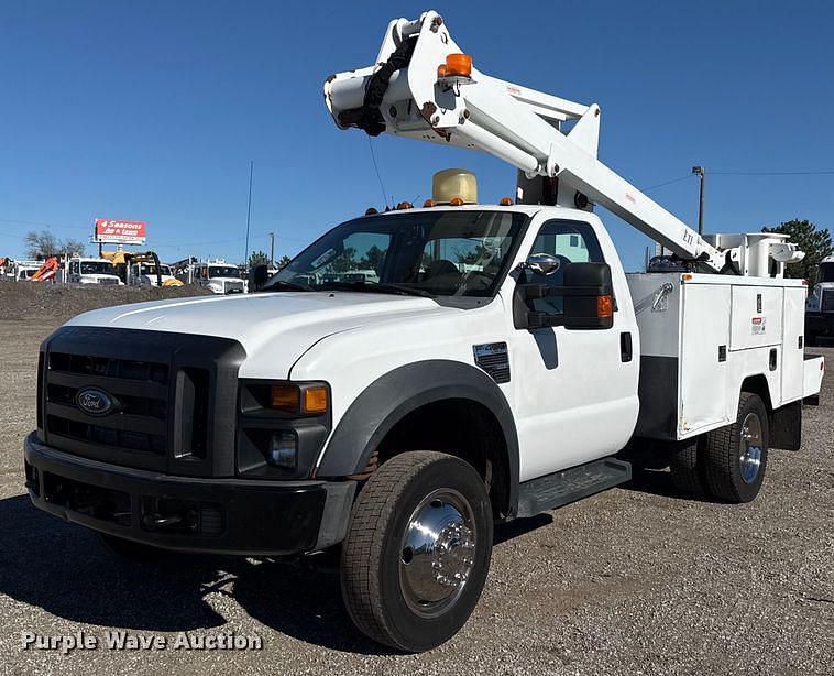 Image of Ford F-450 Primary image