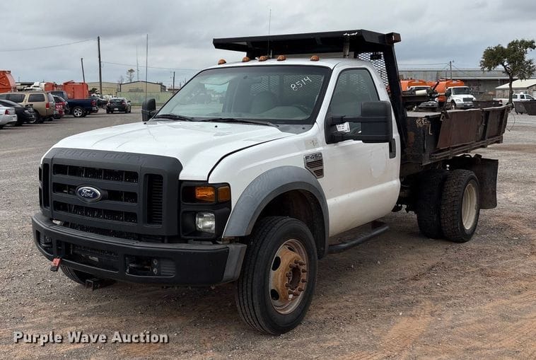 2009 Ford F-450 Equipment Image0