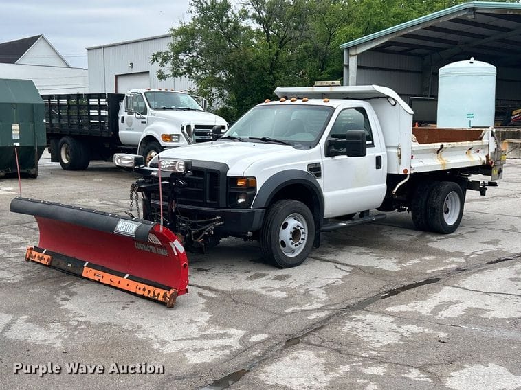 2009 Ford F-450 Equipment Image0