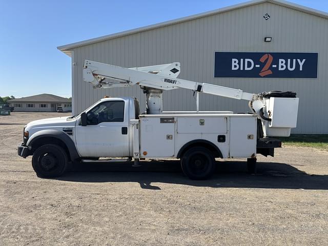 Image of Ford F-450 equipment image 3
