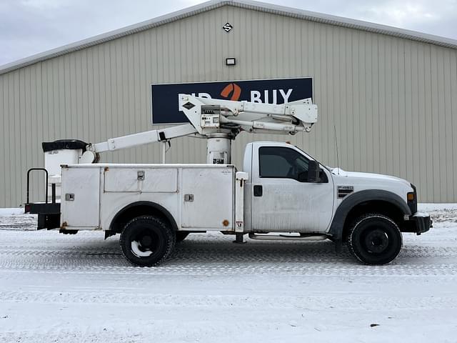 Image of Ford F-450 equipment image 1