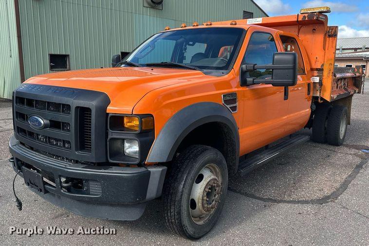 Image of Ford F-450 Primary image