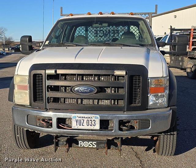 Image of Ford F-450 equipment image 1