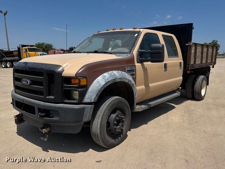 2009 Ford F-450 Equipment Image0