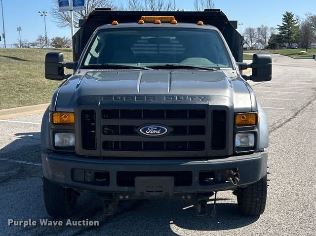 Image of Ford F-450 equipment image 1