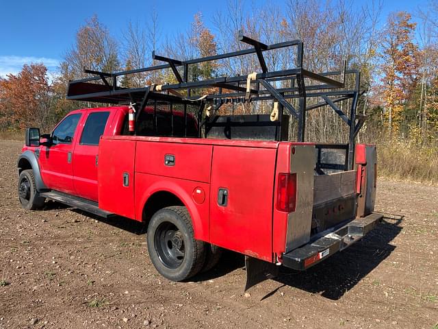 Image of Ford F-550 equipment image 2