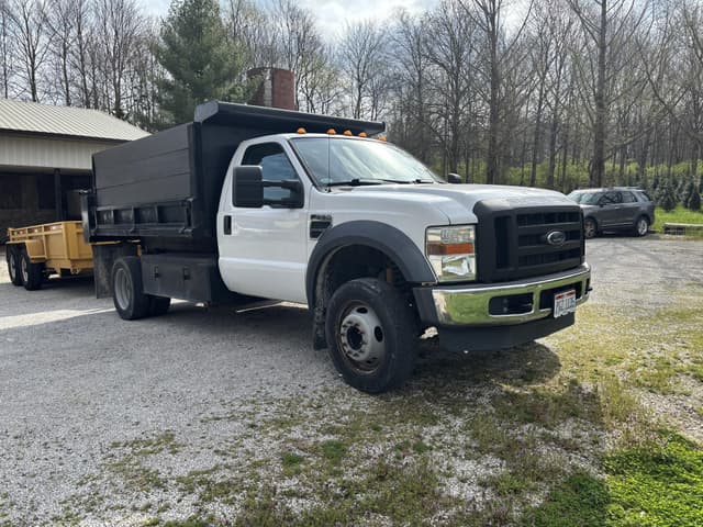 Image of Ford F-550 equipment image 4