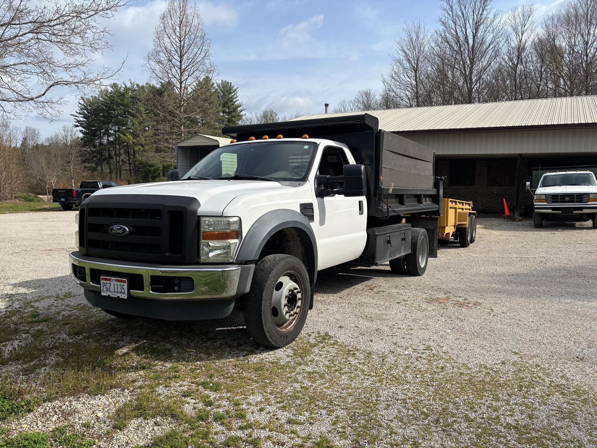 2009 Ford F-550 Equipment Image0
