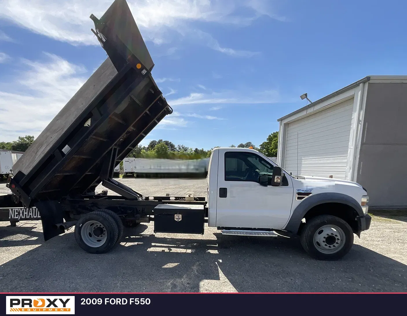 2009 Ford F-550 Equipment Image0