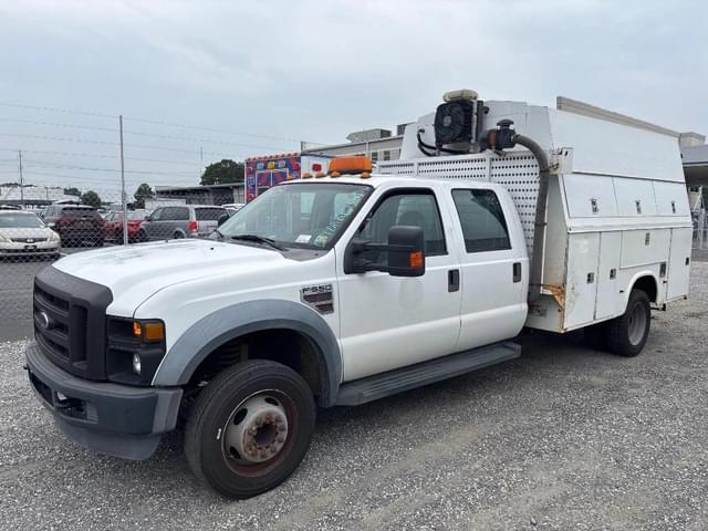 Image of Ford F-550 equipment image 3