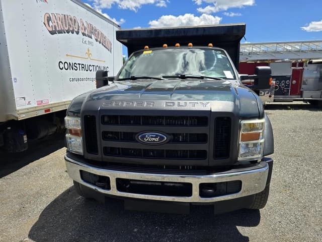 Image of Ford F-550 equipment image 1