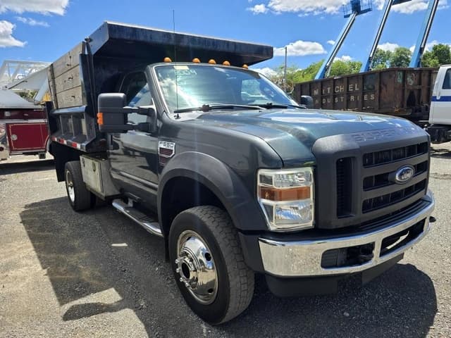 Image of Ford F-550 equipment image 2