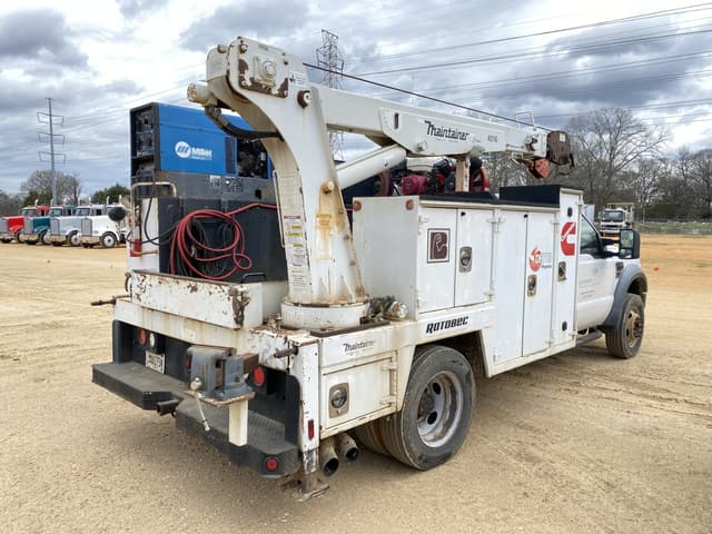 Image of Ford F-550 equipment image 2