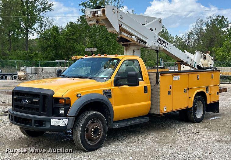 Image of Ford F-550 Primary image