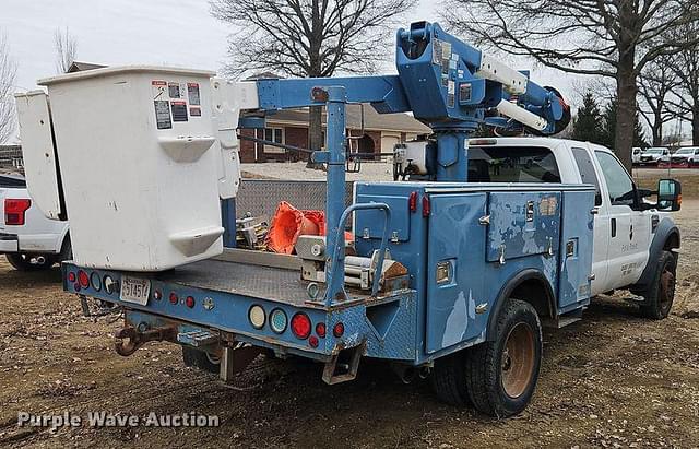 Image of Ford F-550 equipment image 4