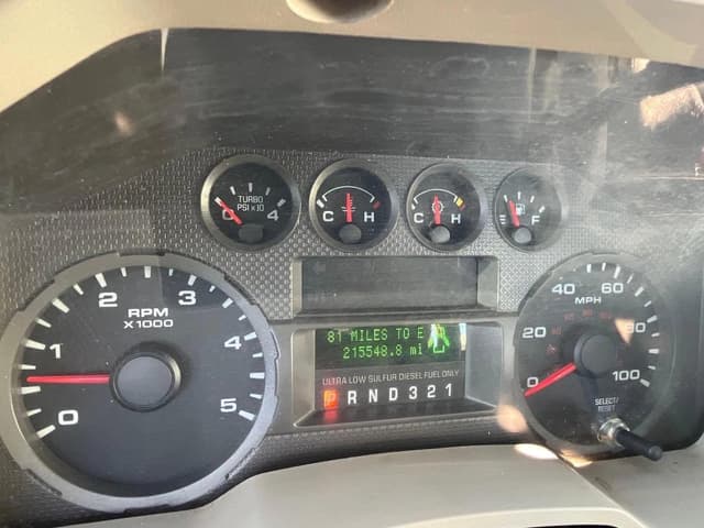 Image of Ford F-550 equipment image 3