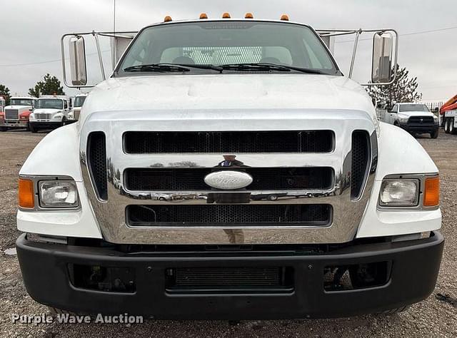 Image of Ford F-650 equipment image 1