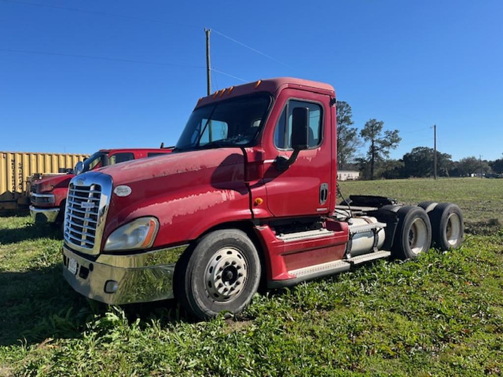 Image of Freightliner Cascadia Primary image