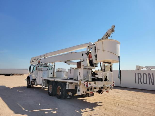 Image of Freightliner Business Class M2 equipment image 2
