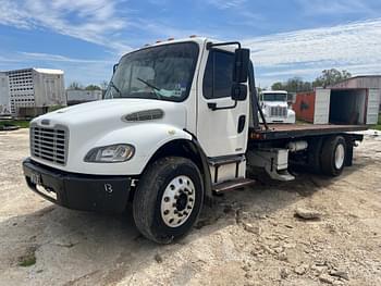 2009 Freightliner Business Class M2 Equipment Image0