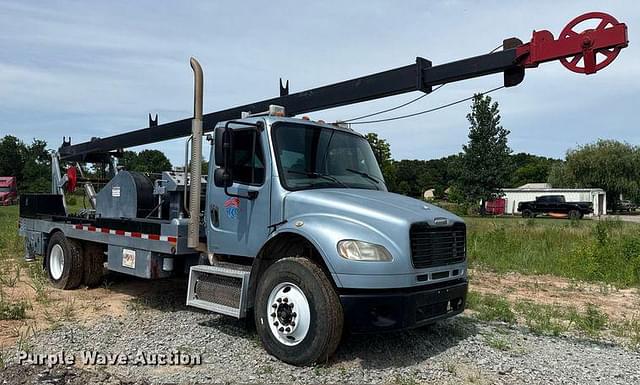 Image of Freightliner Business Class M2 equipment image 2