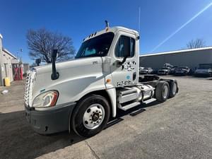 2009 Freightliner Cascadia Image