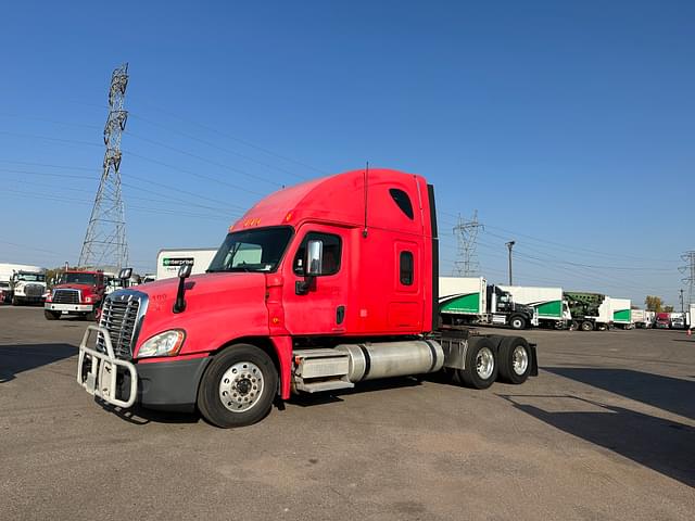 Image of Freightliner Cascadia equipment image 1