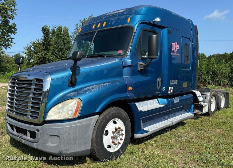 Image of Freightliner Cascadia Primary image