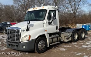 2009 Freightliner Cascadia Image