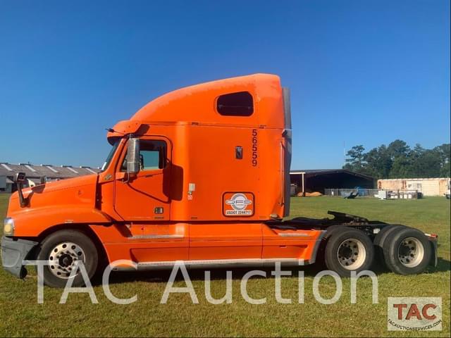 Image of Freightliner Century 120 equipment image 1