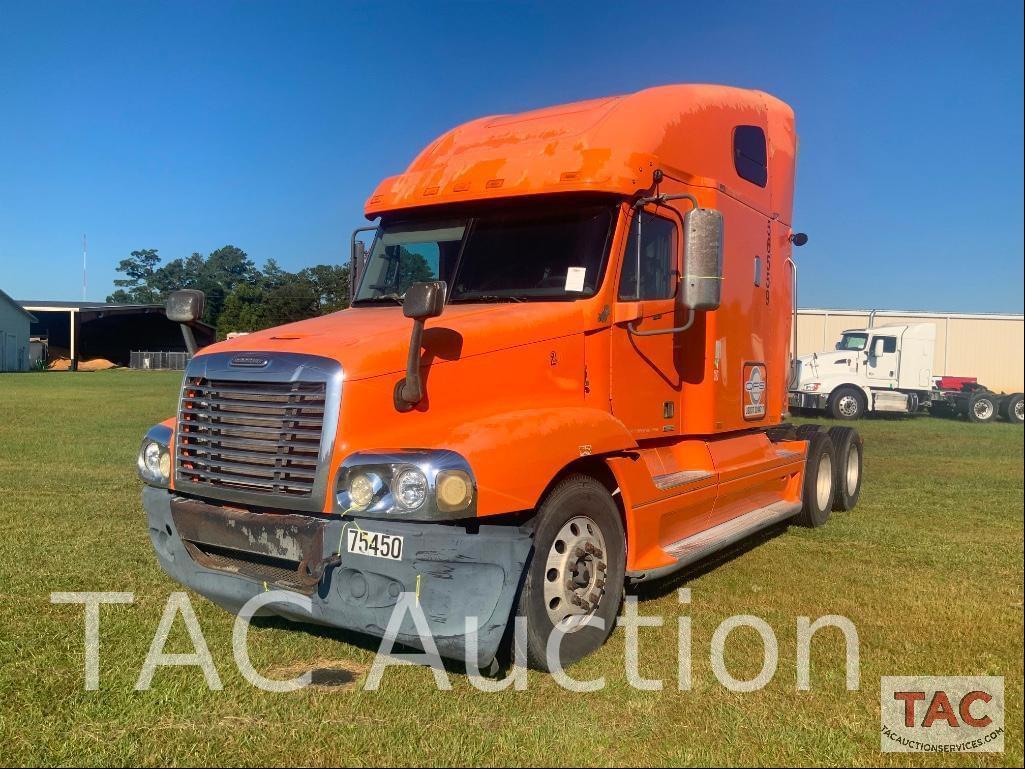 Image of Freightliner Century 120 Primary image