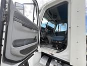 Thumbnail image Freightliner Columbia 120 3