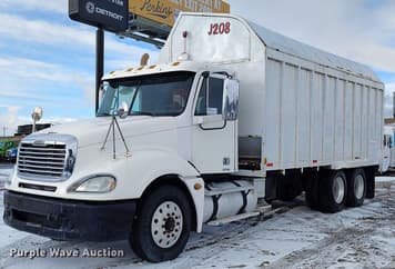 Main image Freightliner Columbia 120