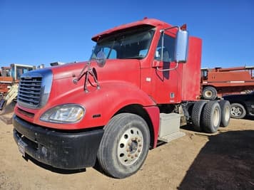 Main image Freightliner Columbia