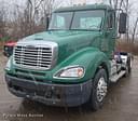 2009 Freightliner Columbia Image