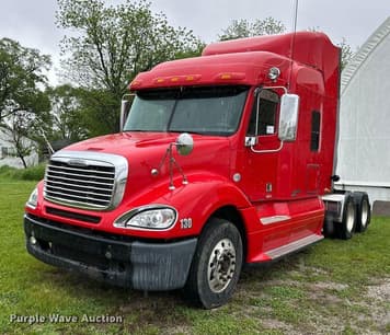 Main image Freightliner Columbia